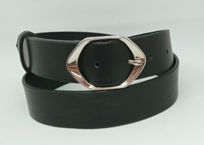 Cinturón negro con hebilla Trapecio - Añil Constantina