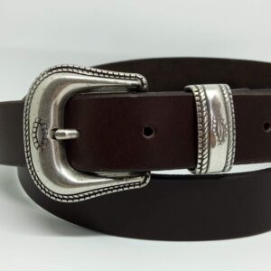 Cinturón chocolate con hebilla pasador y puntera labrada- Añil Constantina