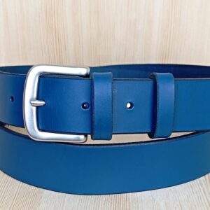 Cinturón azul liso