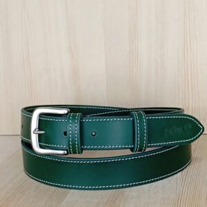 Cinturón verde con costura